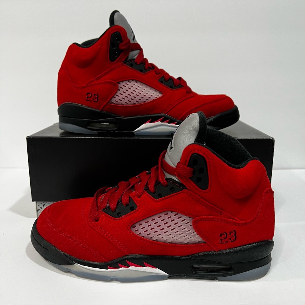 Air Jordan 5 Retro GS Raging Bull SIZE 4Y